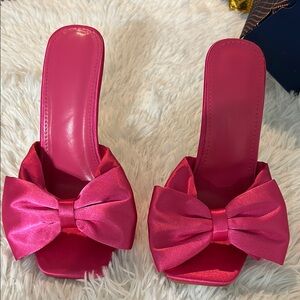 Chic Pink Bow Heeled Shoes